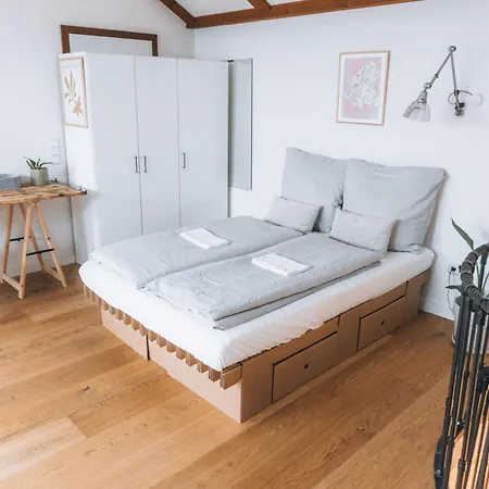 Raum Life - Loftwohnung Am Park Apartment