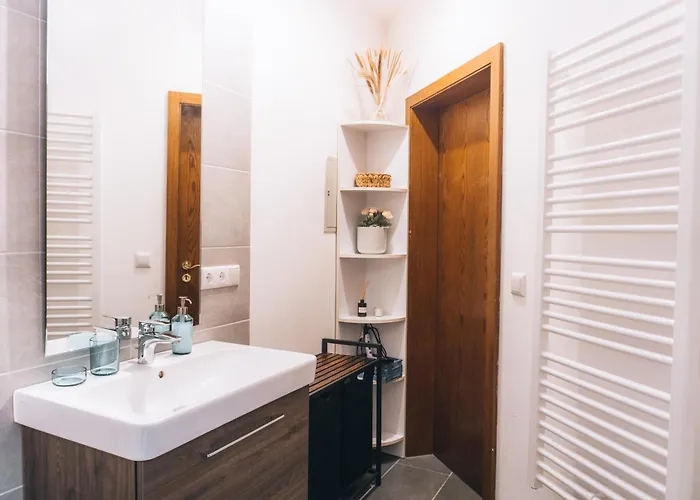 Raum Life - Loftwohnung Am Park Apartment